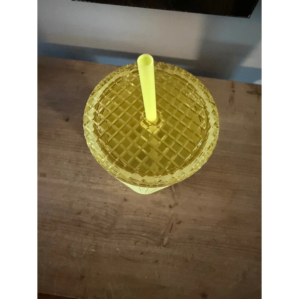 Starbucks Neon Lime‎ Yellow Grid Textured Matte Tumbler Cold Cup 24oz 011140458